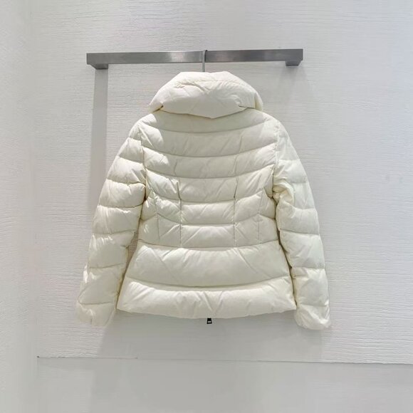 Moncler Women's White and Cream Jacket - Picture 6 of 7